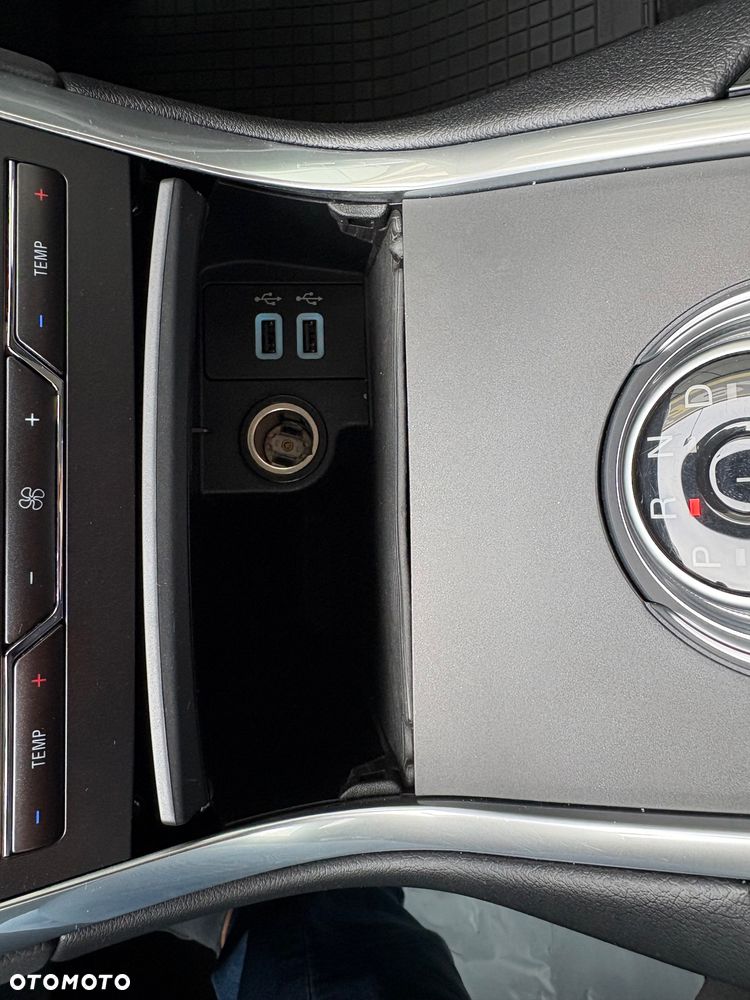 Ford S-Max - 24