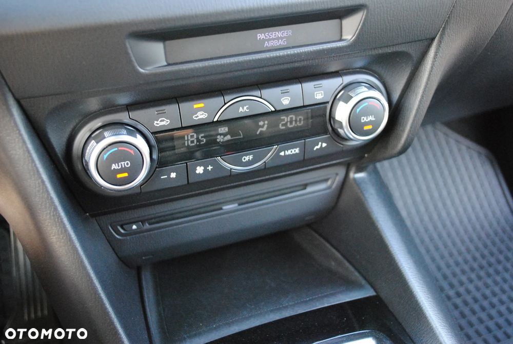 Mazda 3 SKYACTIV-D 105 Automatik Exclusive-Line - 12