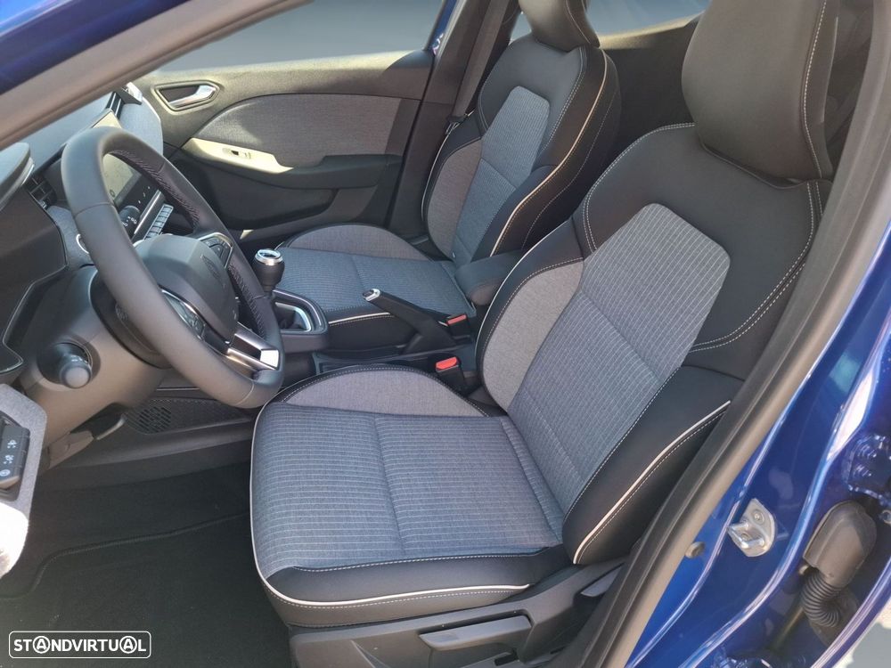 Renault Clio 1.0 TCe Techno Bi-Fuel - 11