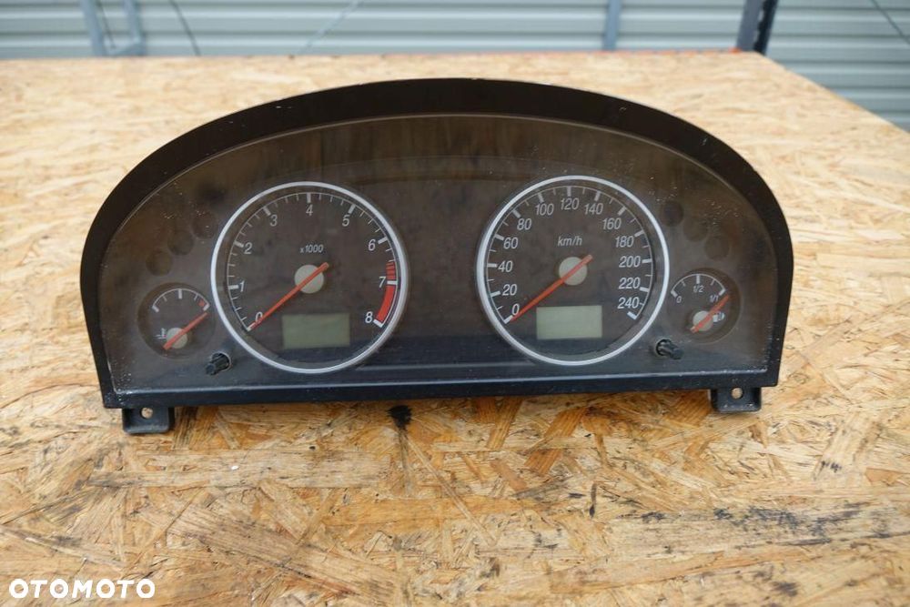 LICZNIK  PRĘDKOŚCIOMIERZ  FORD MONDEO MK III 3 1S7F-10849-AH - 2