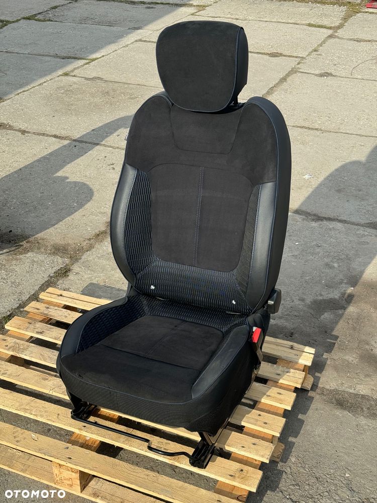 Renault Captur Lift Komplet Foteli Alcantara 17-19 R - 4