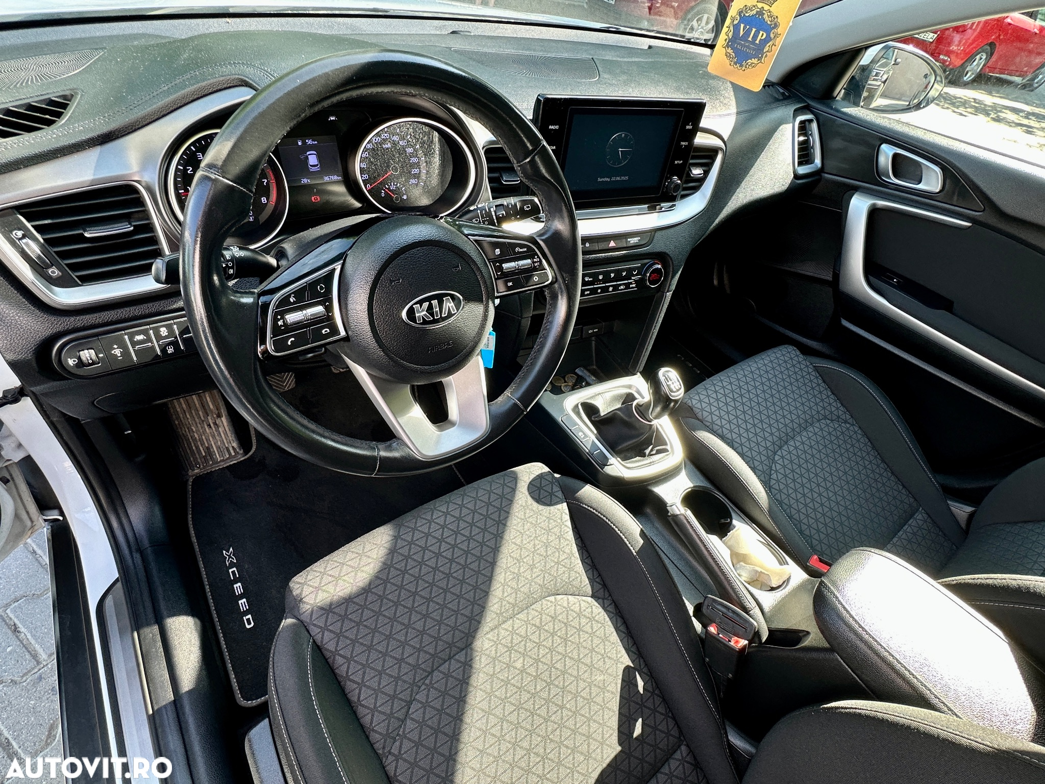 Kia XCeed 1.0 T-GDI 6MT City - 15