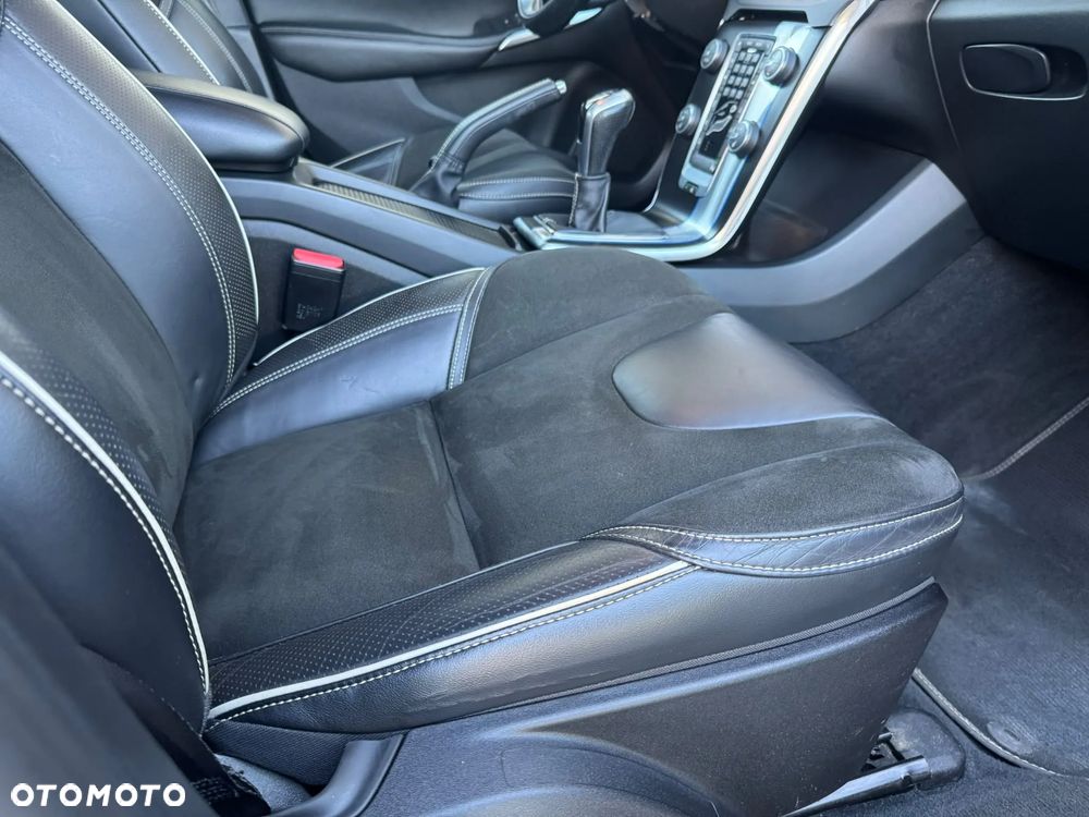 Volvo V40 D2 RDesign - 23