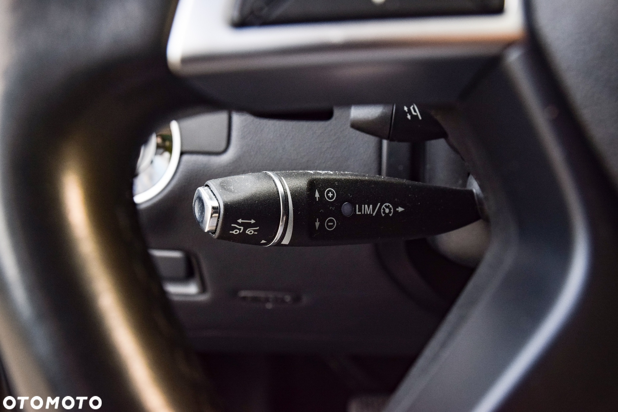 Mercedes-Benz ML 350 BlueTec 4-Matic - 32