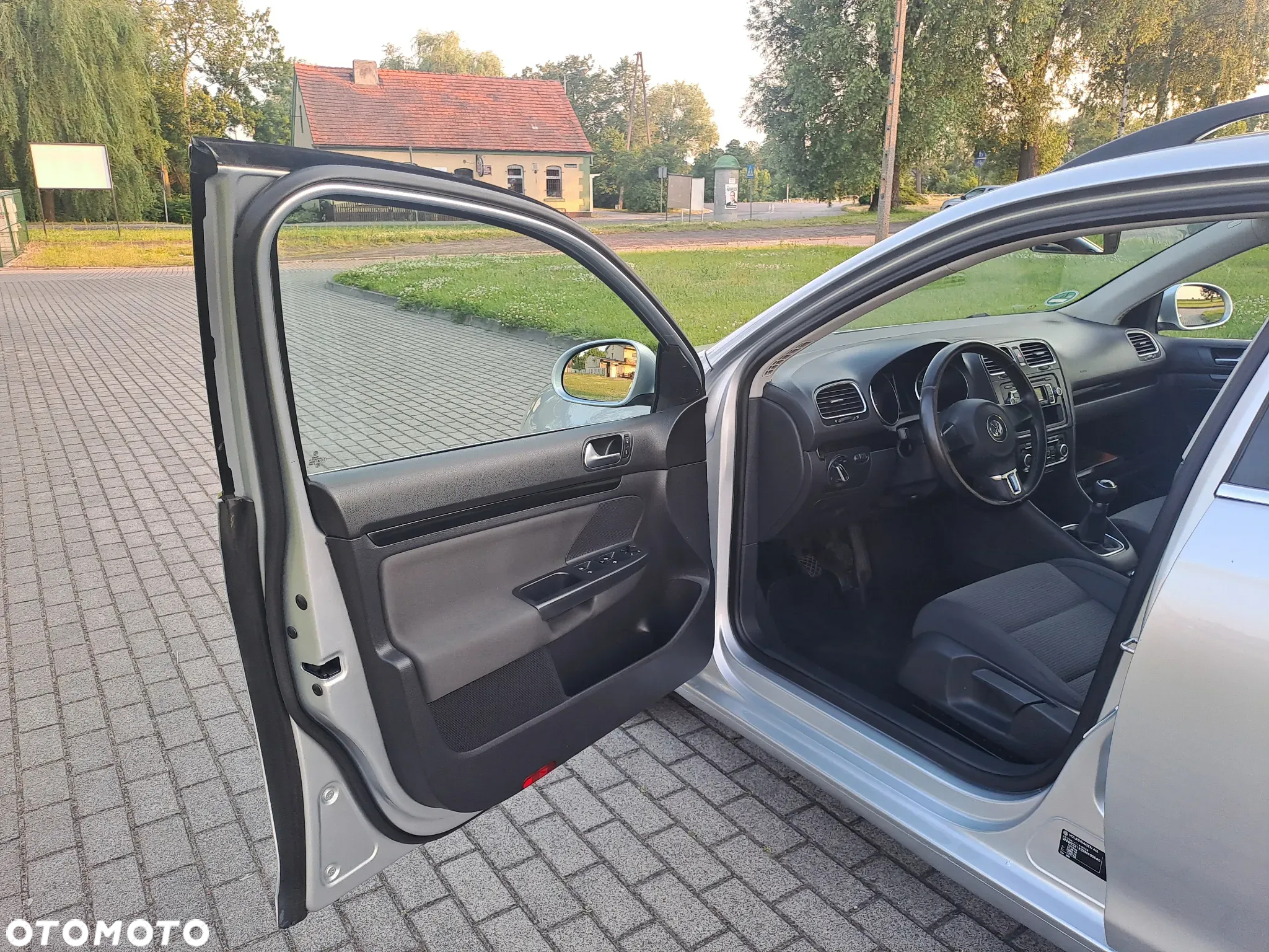 Volkswagen Golf 1.2 TSI BlueMotion Technology Comfortline - 39