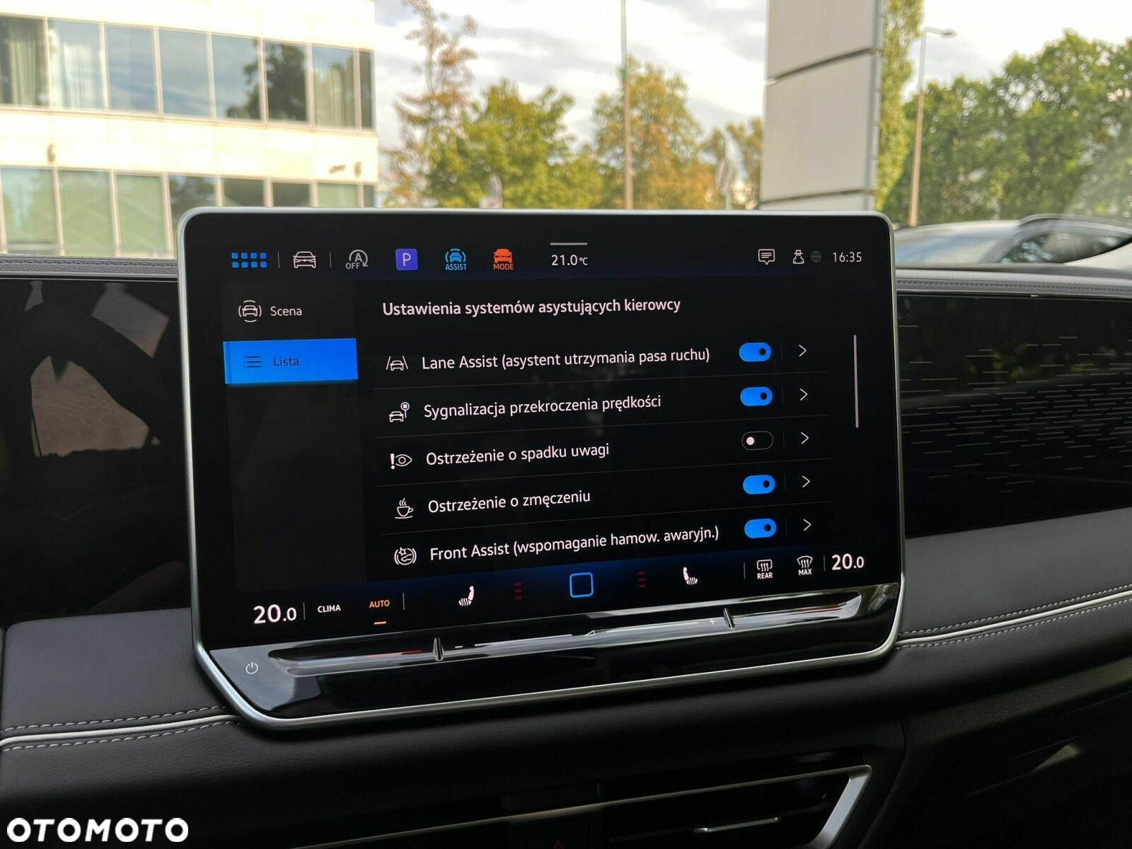 Volkswagen Tiguan - 20