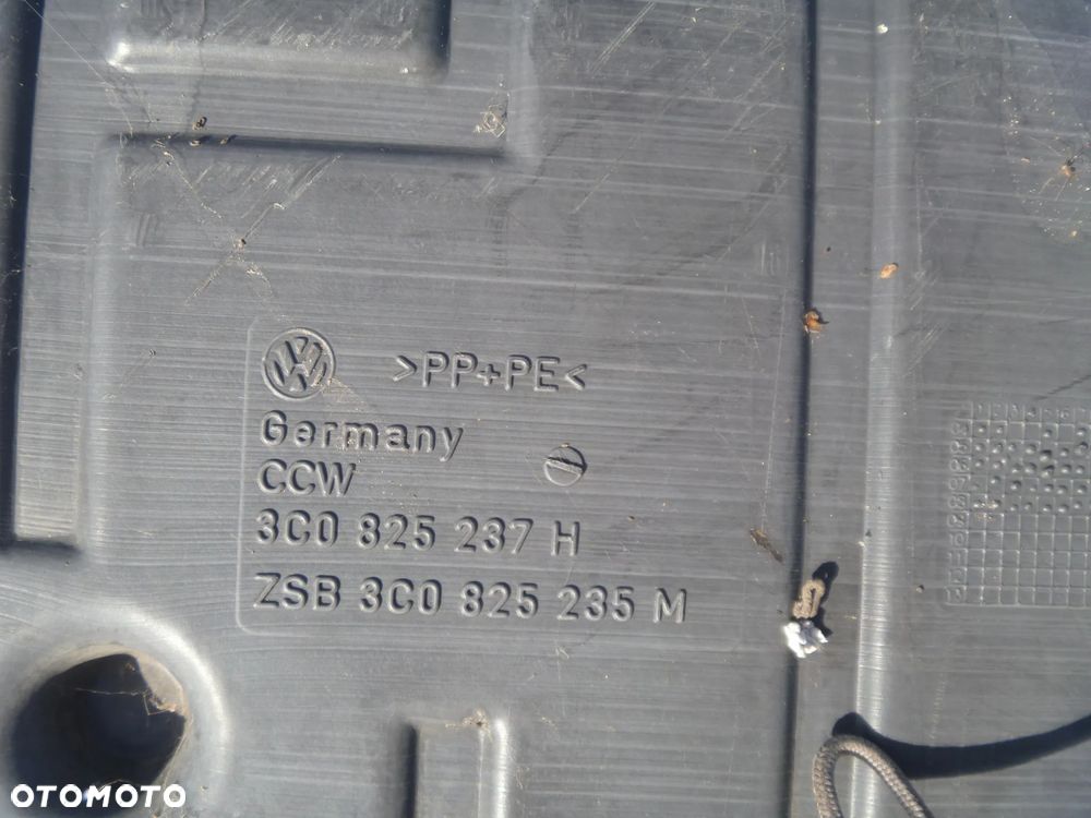 VW PASSAT B7 PASSAT CC DOLNA OSŁONA PŁYTA POD SILNIK ORYGINAŁ 3C0825237H - 3