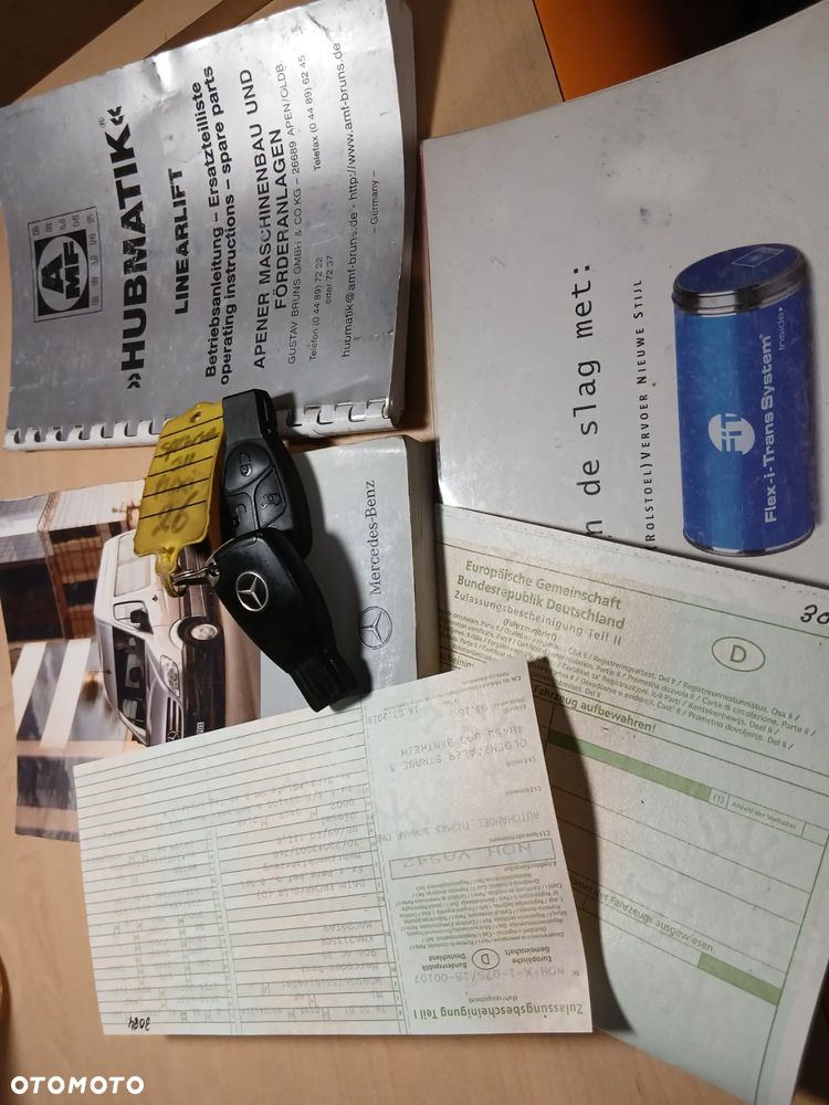 Mercedes-Benz SPRINTER - 38