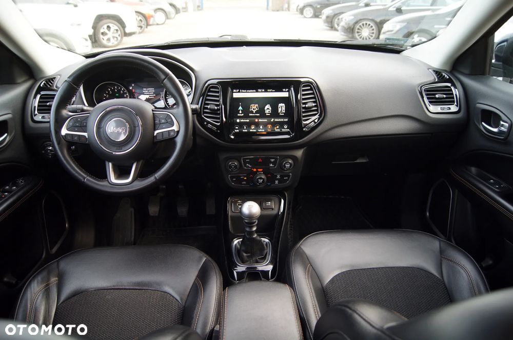Jeep Compass 1.4 TMair Limited FWD S&S - 11
