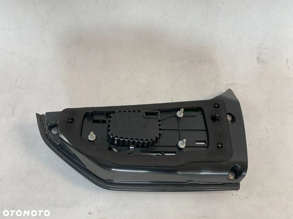 BMW 5 V G31 LCI FL 20r Lampa lewa tyl tylna 2020 - 2