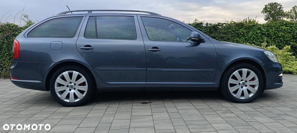 Skoda Octavia 2.0 TFSI RS DSG - 2
