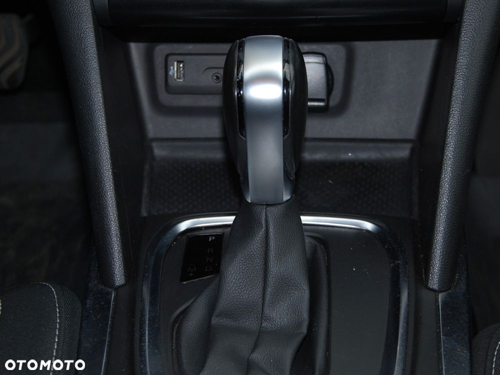 Renault Megane 1.3 TCe FAP Limited EDC - 36