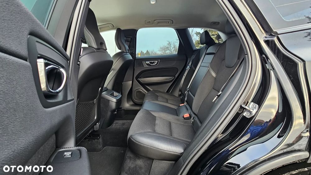 Volvo XC 60 D4 AWD Inscription - 34