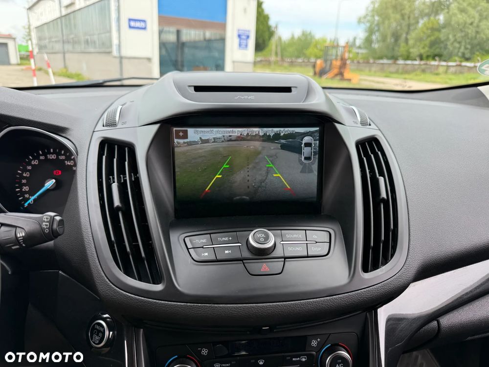 Ford Kuga 1.5 EcoBoost 2x4 Titanium - 17