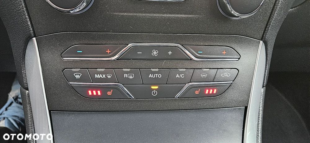 Ford S-Max 2.0 TDCi Titanium PowerShift - 21