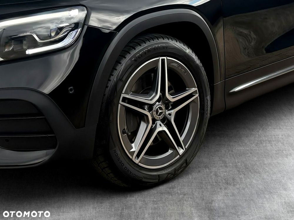 Mercedes-Benz GLB - 10