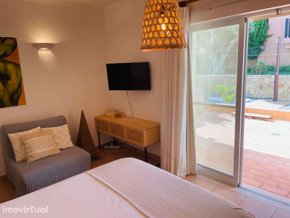 Apartamento com 1 quartos - localizado em Lagos - Grande imagem: 3/25
