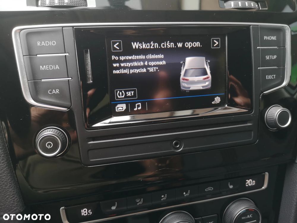 Volkswagen Golf 1.2 TSI BlueMotion Technology Allstar - 23