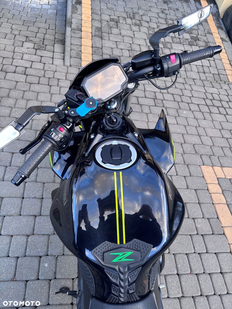 Kawasaki Z 650 - 6