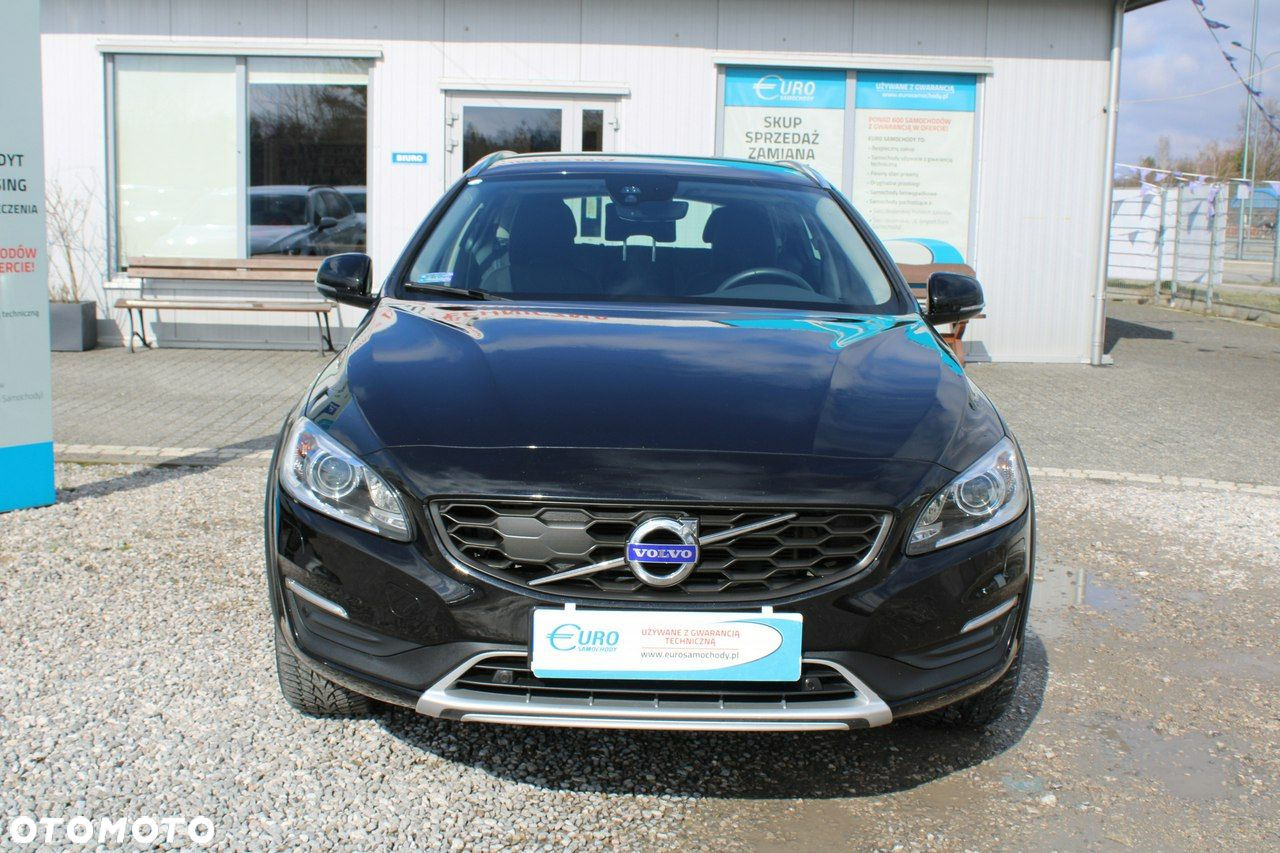 Volvo V60 Cross Country D4 Drive-E Momentum - 4