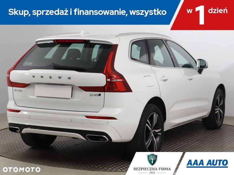 Volvo XC 60 - 6