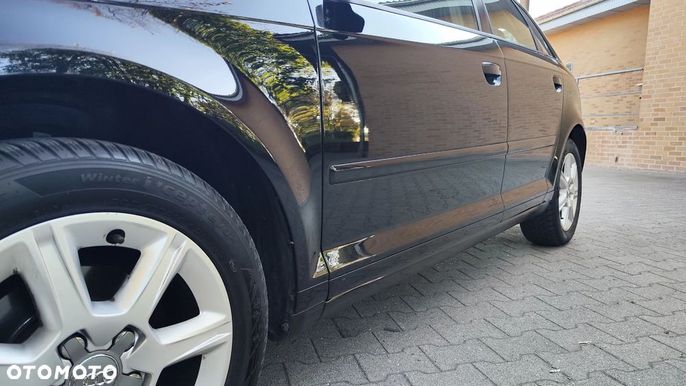 Audi A3 Sportback 1.6 Attraction - 16