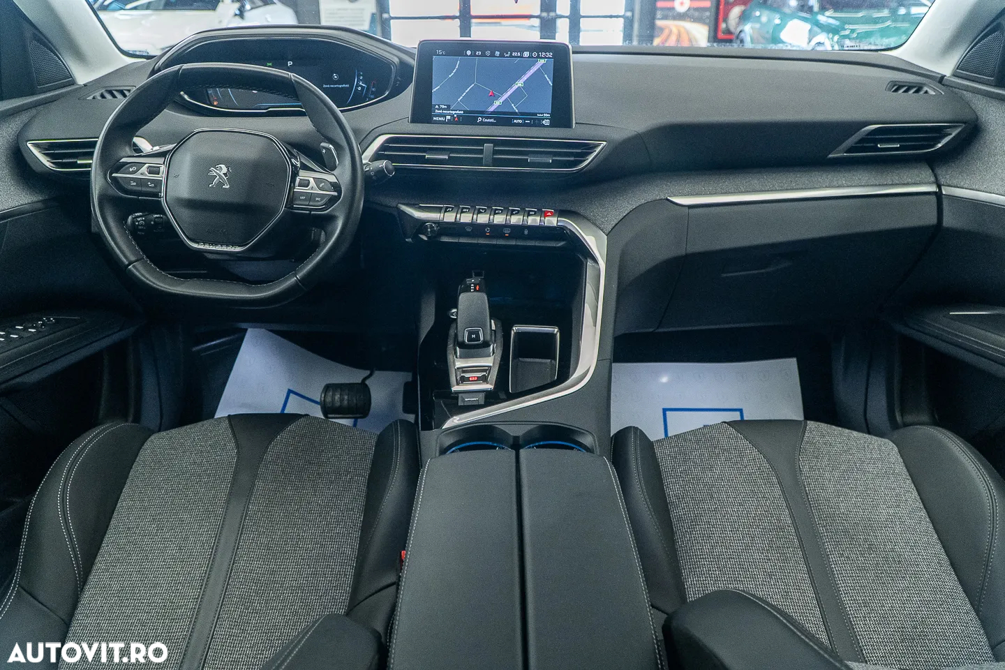 Peugeot 3008 1.2 PureTech 130 EAT8 Allure Pack - 30