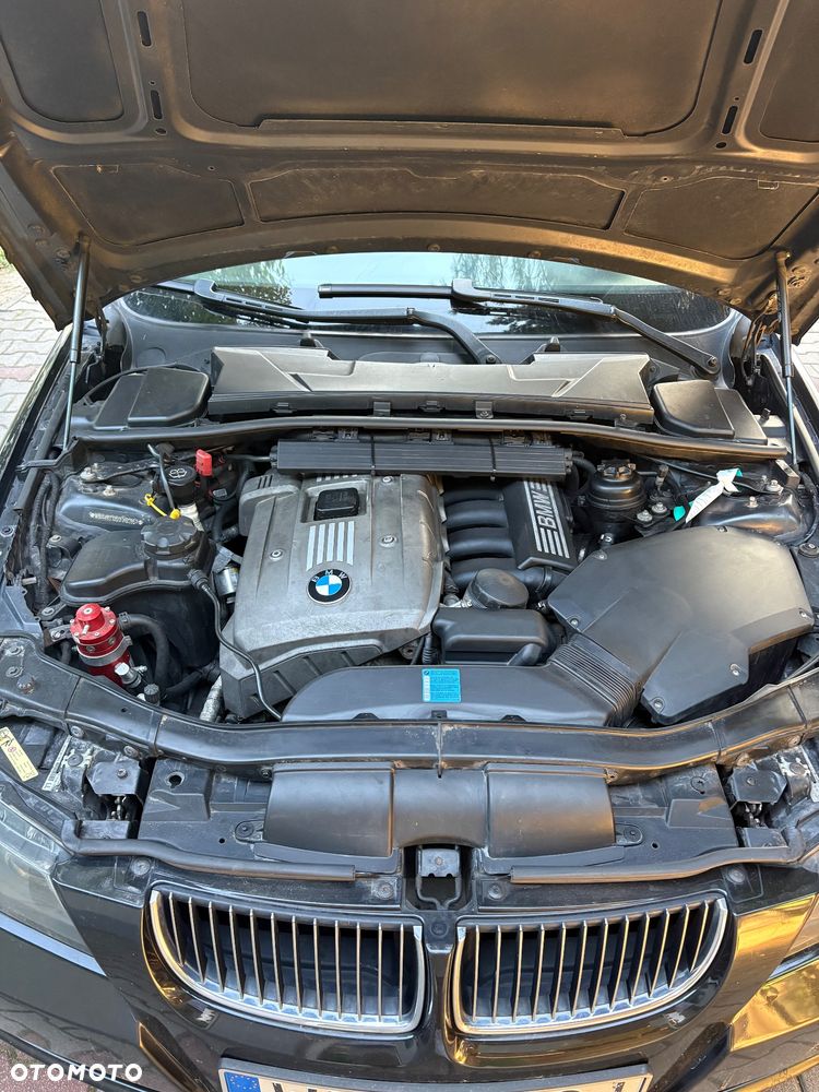 BMW Seria 3 330i - 15