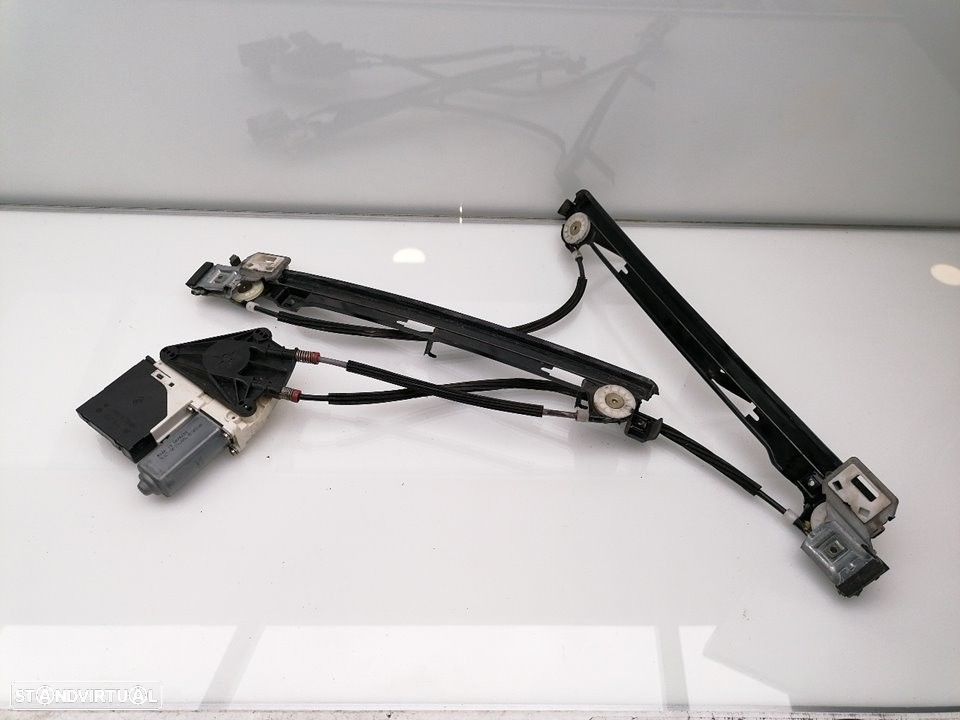 MOTOR ELEVADOR DE VIDRO FRONTAL DIREITO SEAT ALTEA 2004 -5P0837402A 1K0959792D - 3