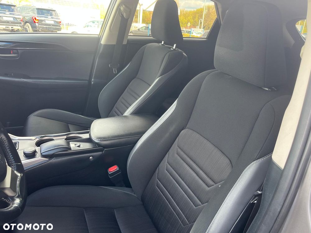 Lexus NX 300h Elite AWD - 13