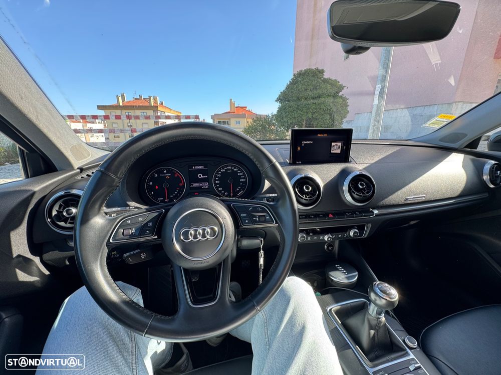 Audi A3 Sportback 2.0 TDI - 10