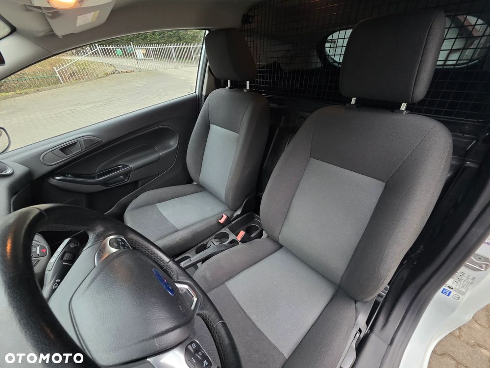 Ford Fiesta 1.5 TDCi Celebration - 26