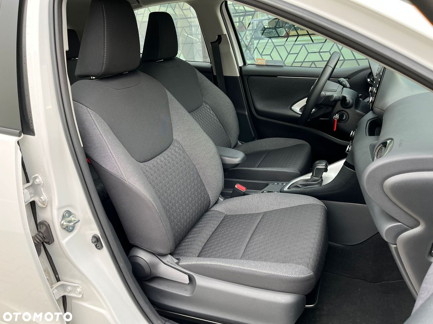 Toyota Yaris - 6