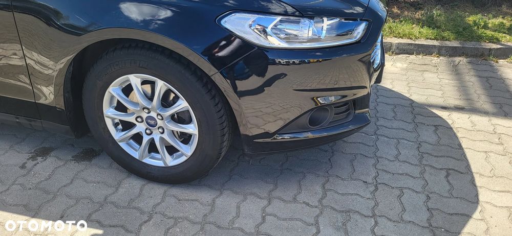 Ford Mondeo ver-1-5-ecoboost-titanium - 2