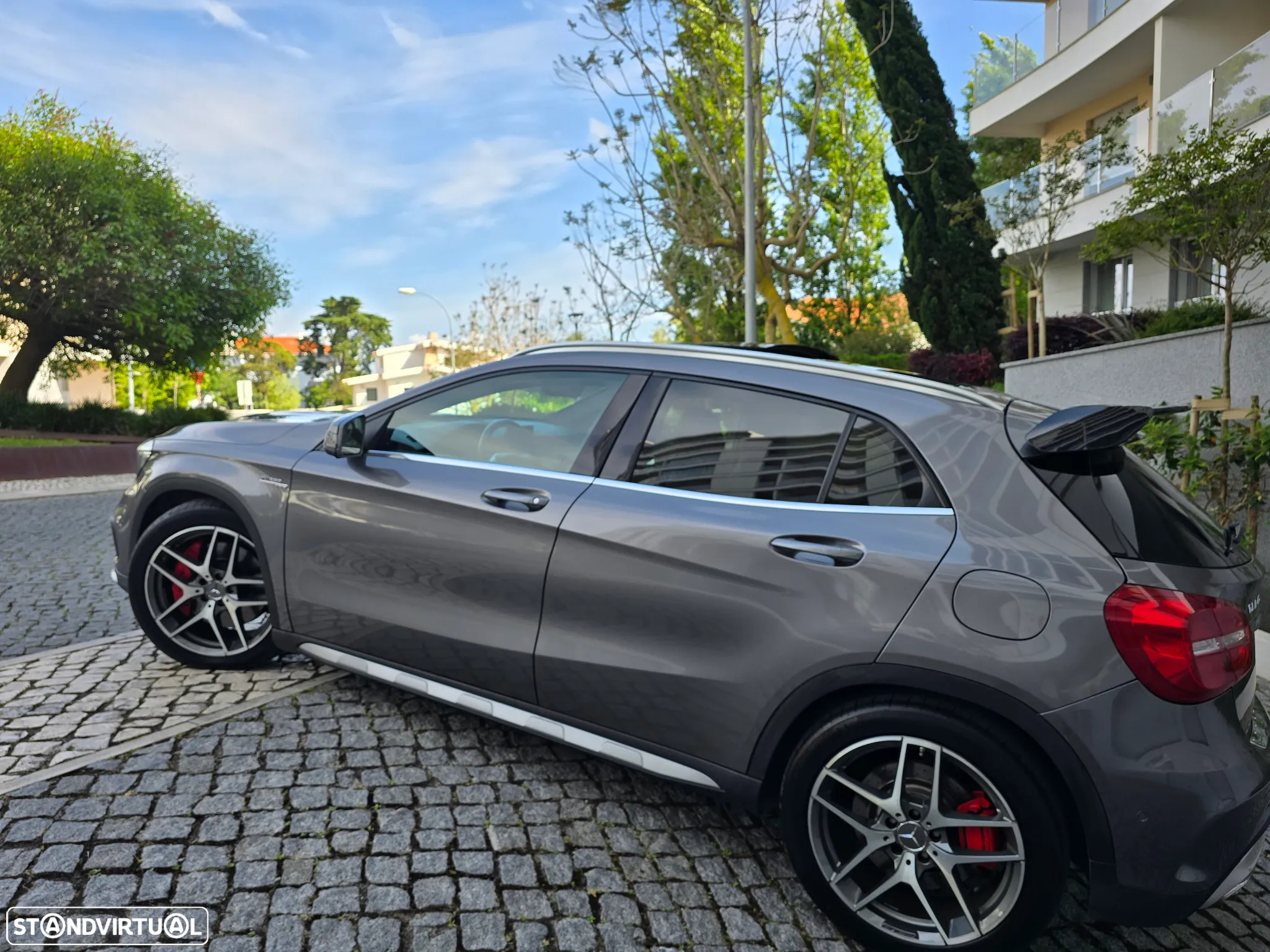 Mercedes-Benz GLA 45 AMG 4-Matic - 14