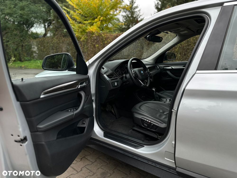 BMW X1 xDrive25d Advantage - 12