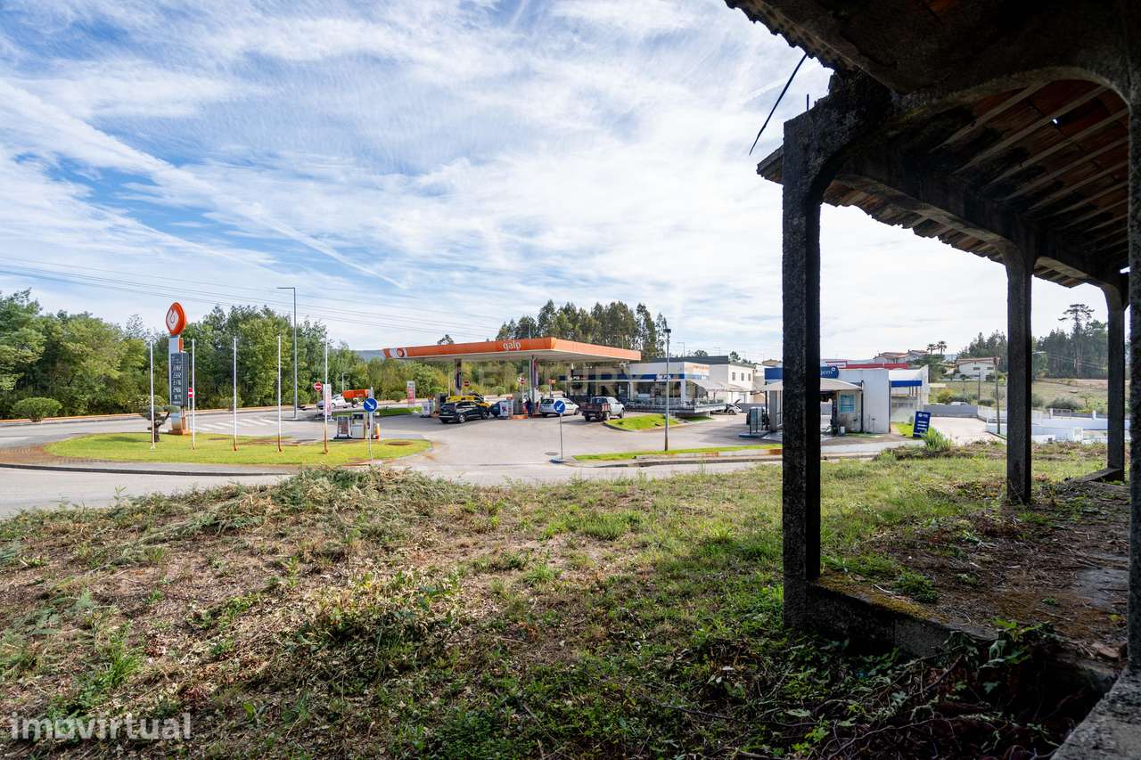 Moradia por Finalizar com Terreno de 1.300 m² em Vila Nova de Poiares - Grande imagem: 4/41