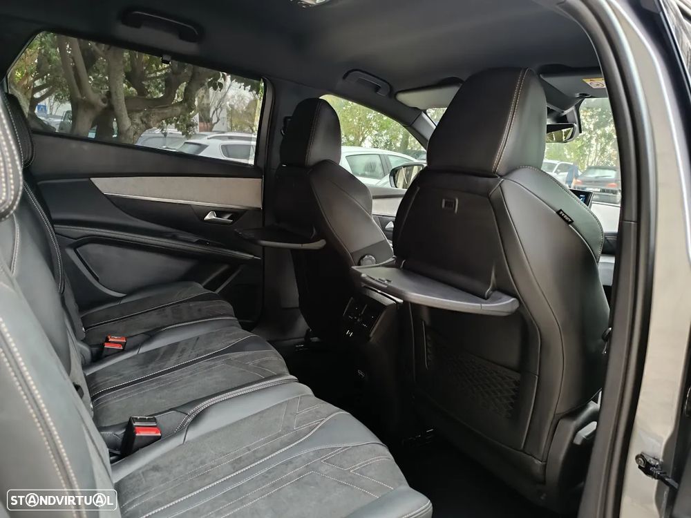 Peugeot 5008 PureTech 130 EAT8 Stop & Start GT - 31