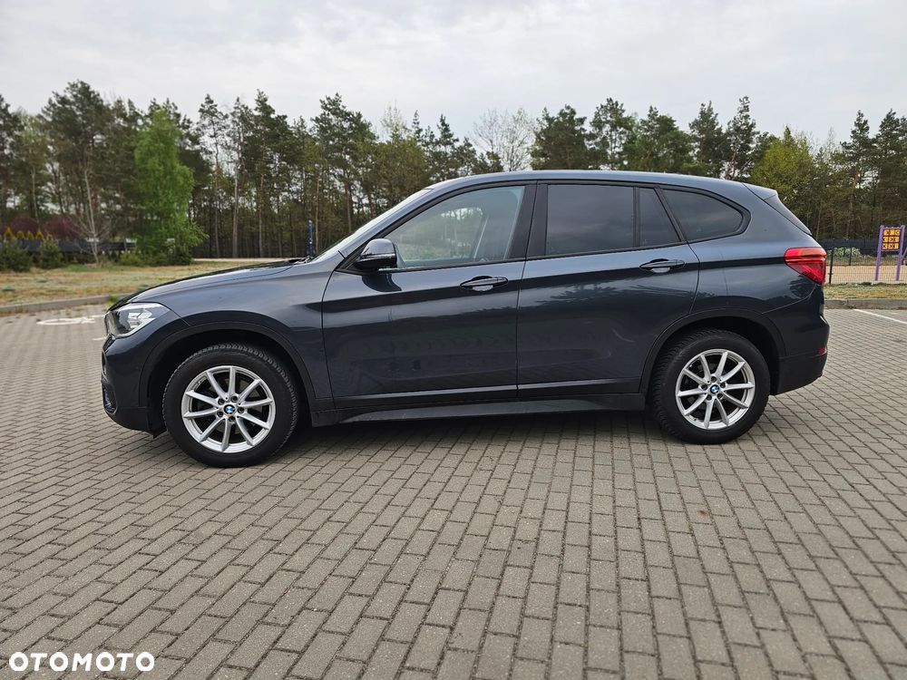 BMW X1 sDrive18d Sport Line sport - 3
