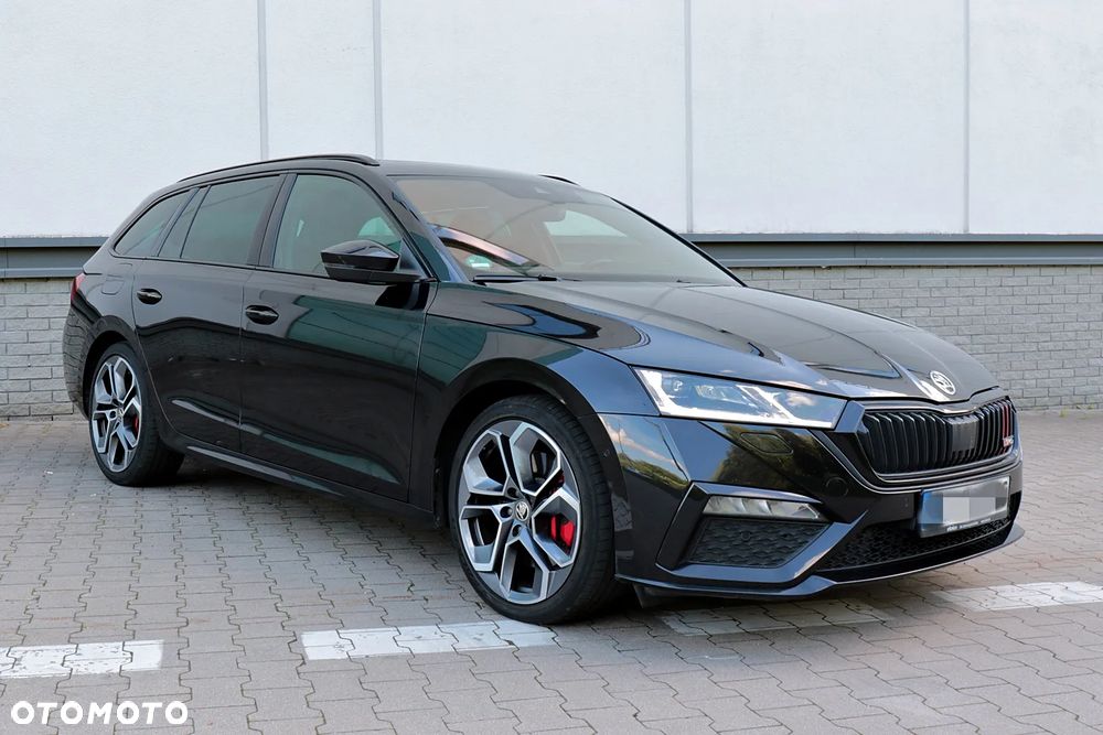 Skoda Octavia 2.0 TSI DSG RS Plus - 8