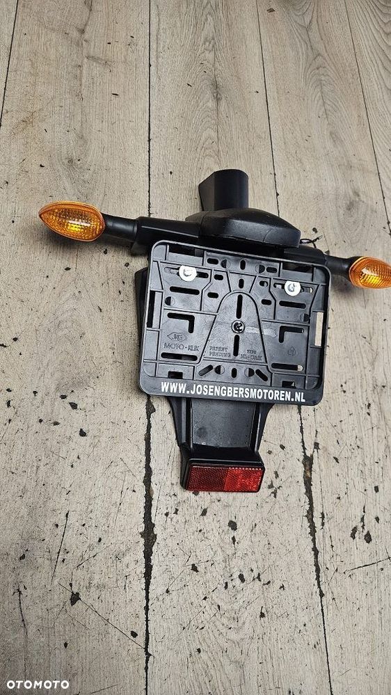 Chlapacz uchwyt tablicy kierunkowskazy Yamaha YZF R1 - 4