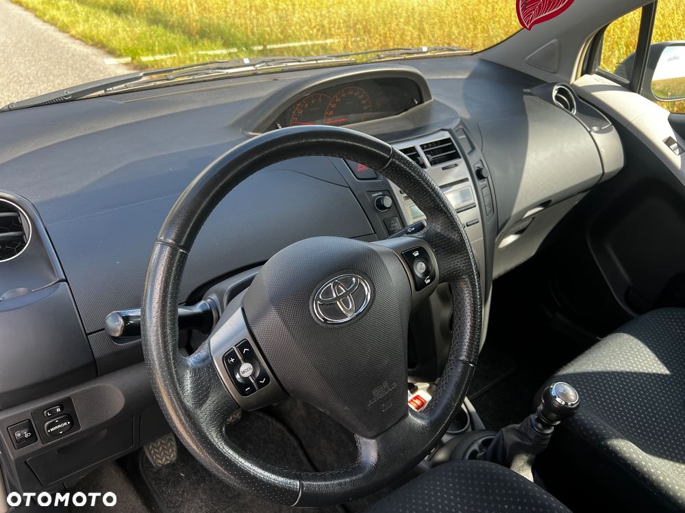 Toyota Yaris 1.4 D-4D - 10