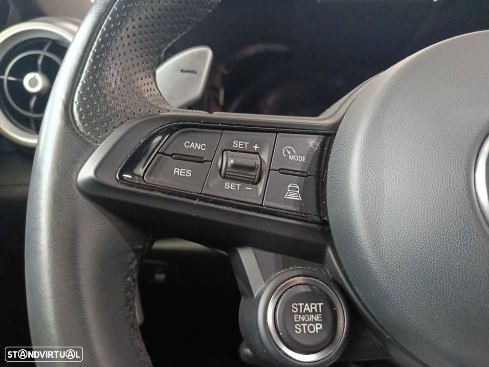 Alfa Romeo Tonale 1.5 Hybrid Edizione Speciale - 16