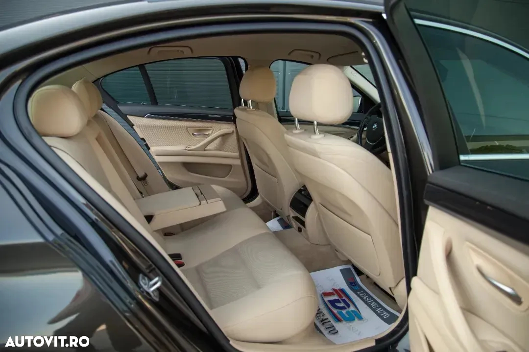 BMW Seria 5 520d AT - 13