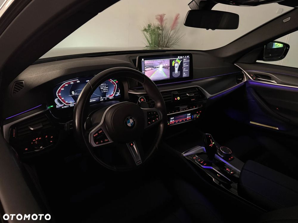 BMW Seria 5 520d M Sport Edition - 28