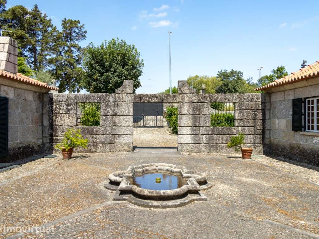 Quinta com jardim e piscina no Marco de Canaveses - Grande imagem: 4/51