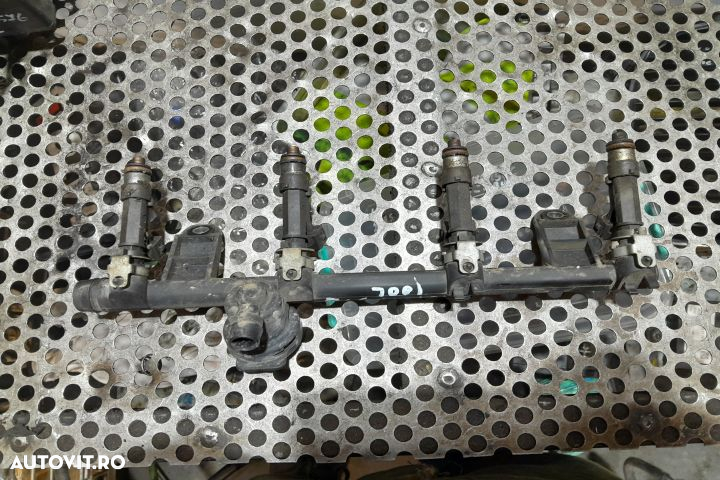Rampa injectoare 7700274294 Dacia Logan 1 [2004 - 2008] Sedan 1.6 MT - 2