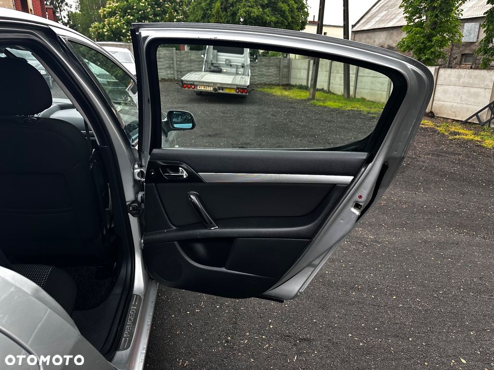 Peugeot 407 140 Premium - 16