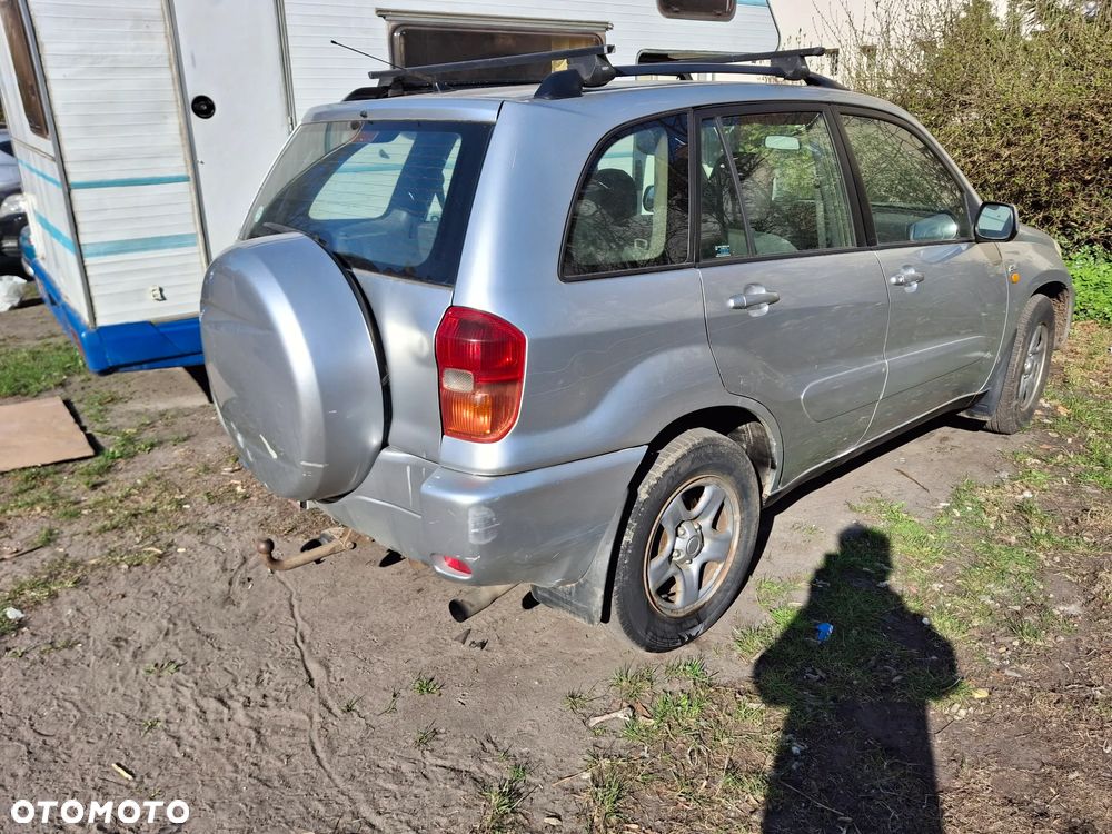 Toyota RAV4 - 4