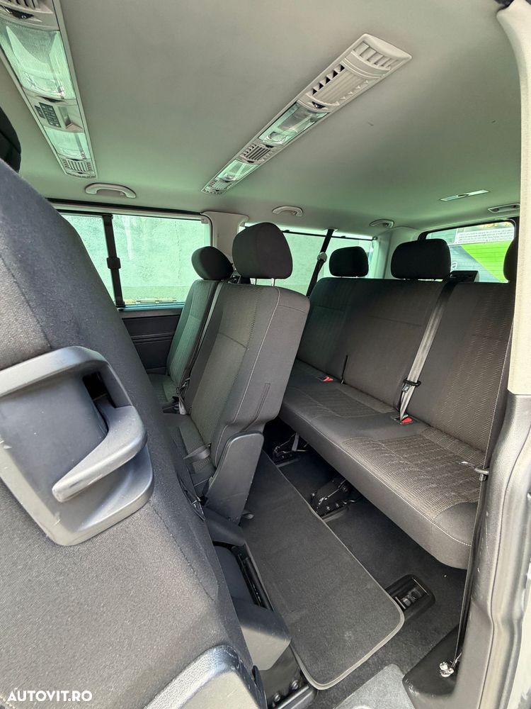 Volkswagen Caravelle - 18